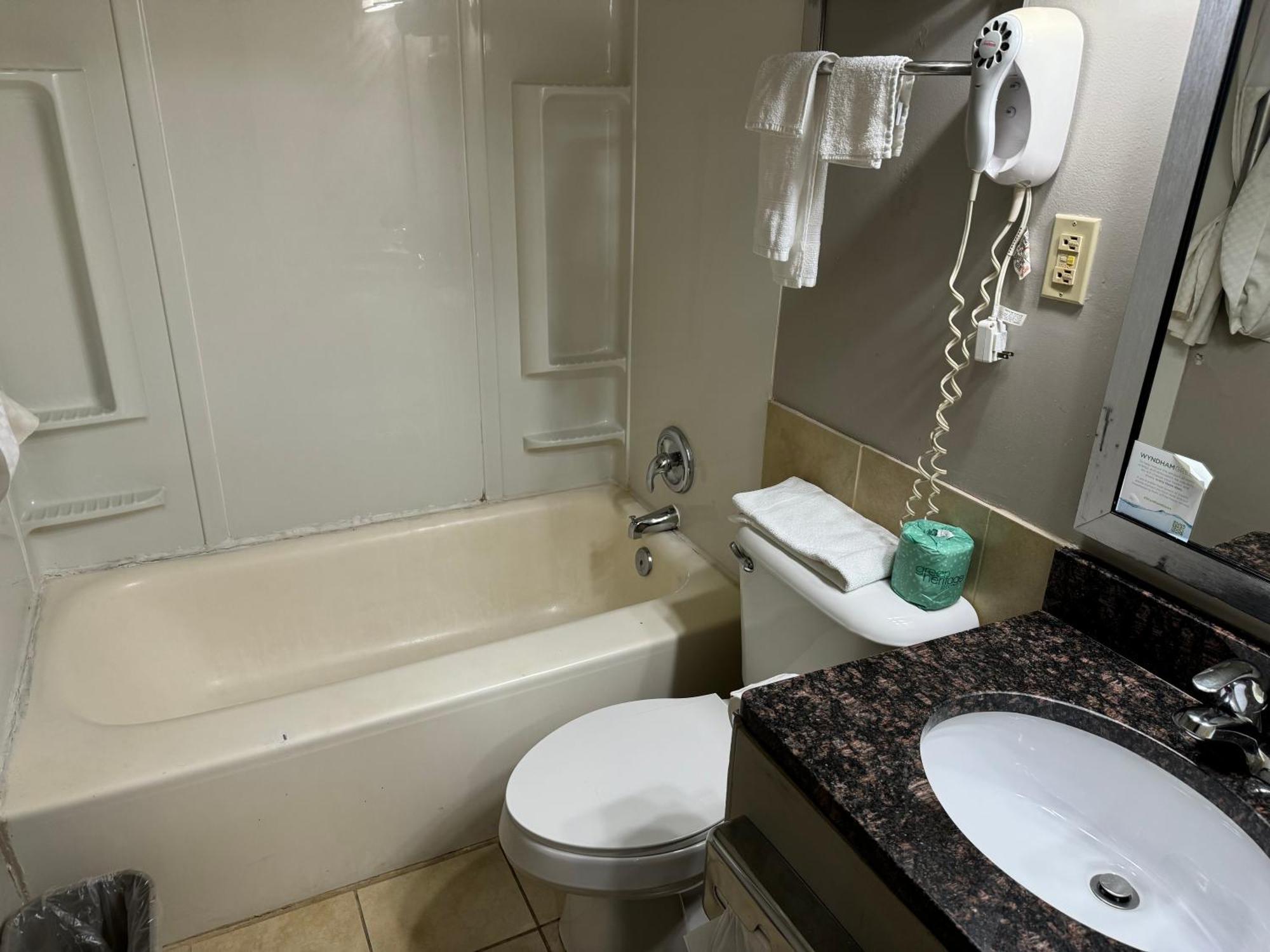 South Ridge Inn North Ridgeville Esterno foto